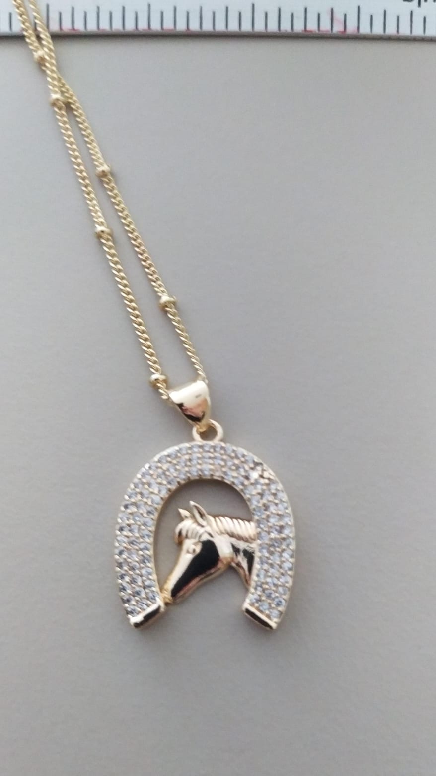 COLLARES