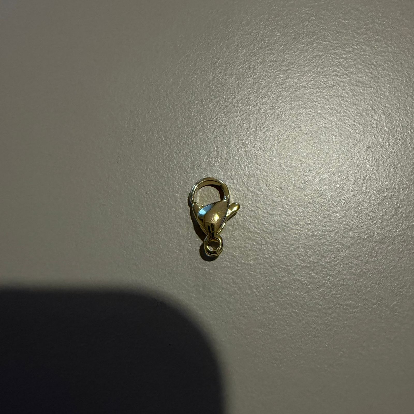 BROCHE PERICO DORADO