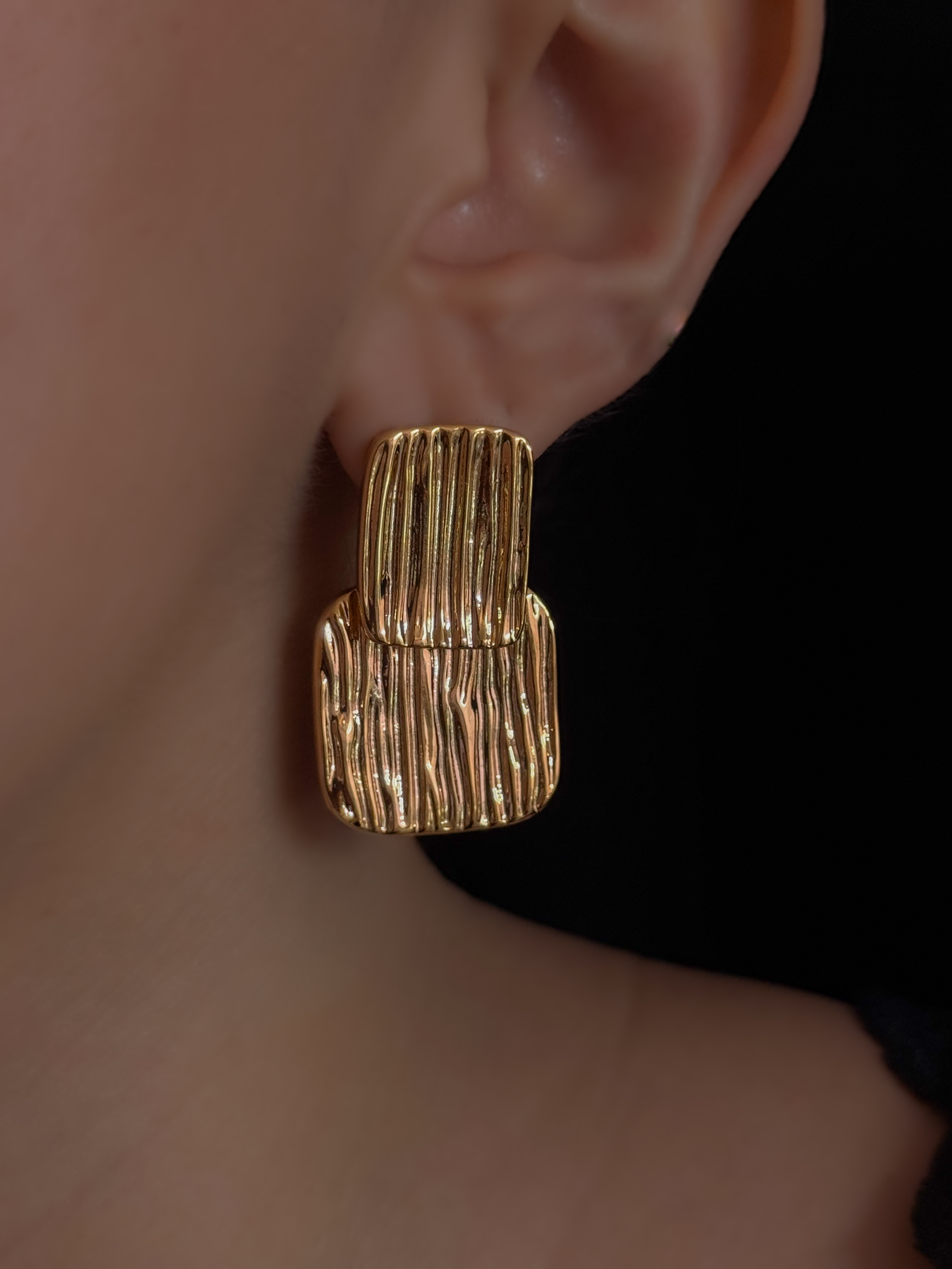 ARETE SQUARE