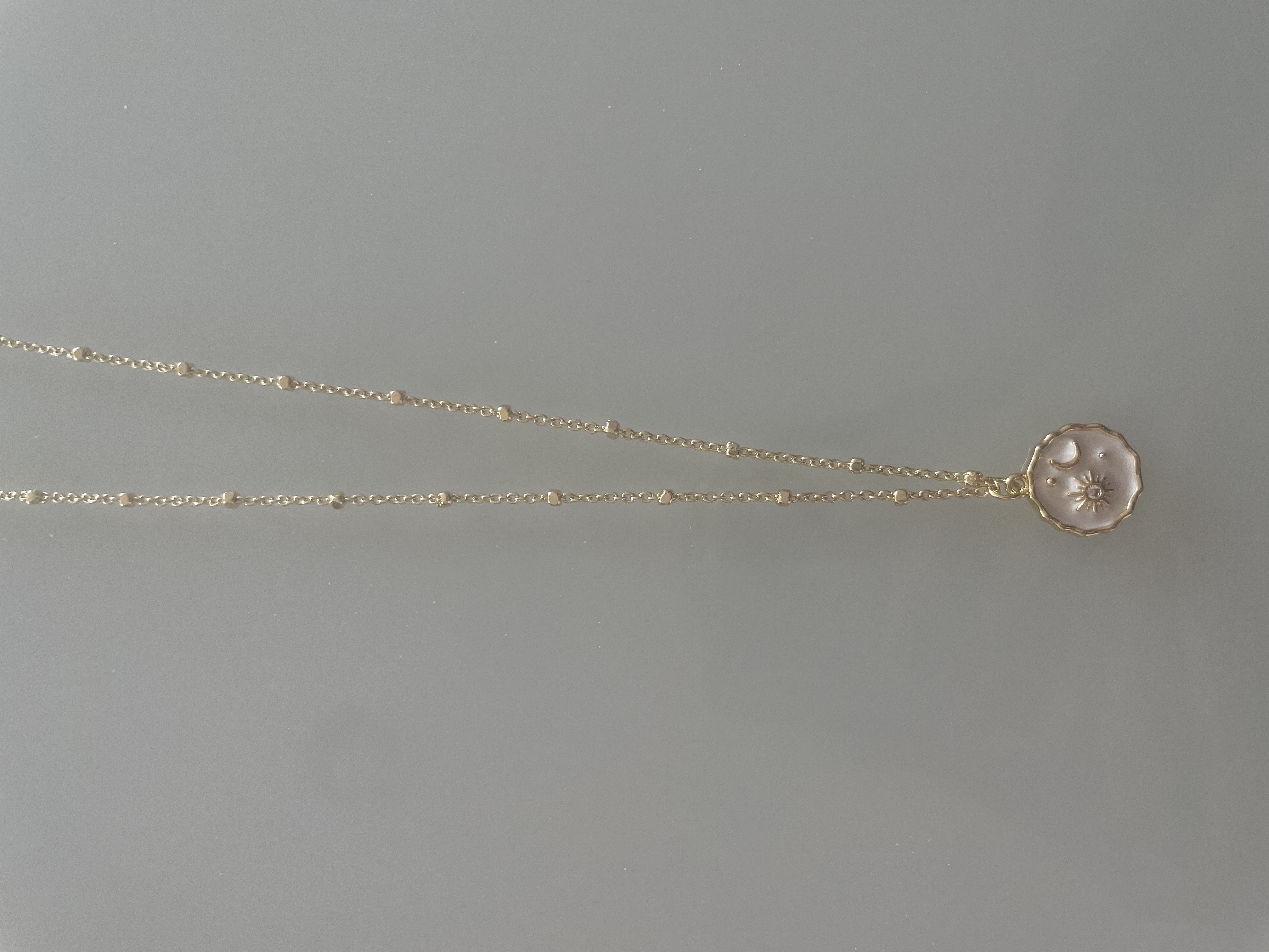 COLLAR LUNARI