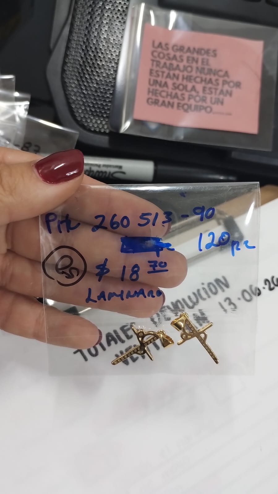 CRUZ CON ZIRCONIAS FE