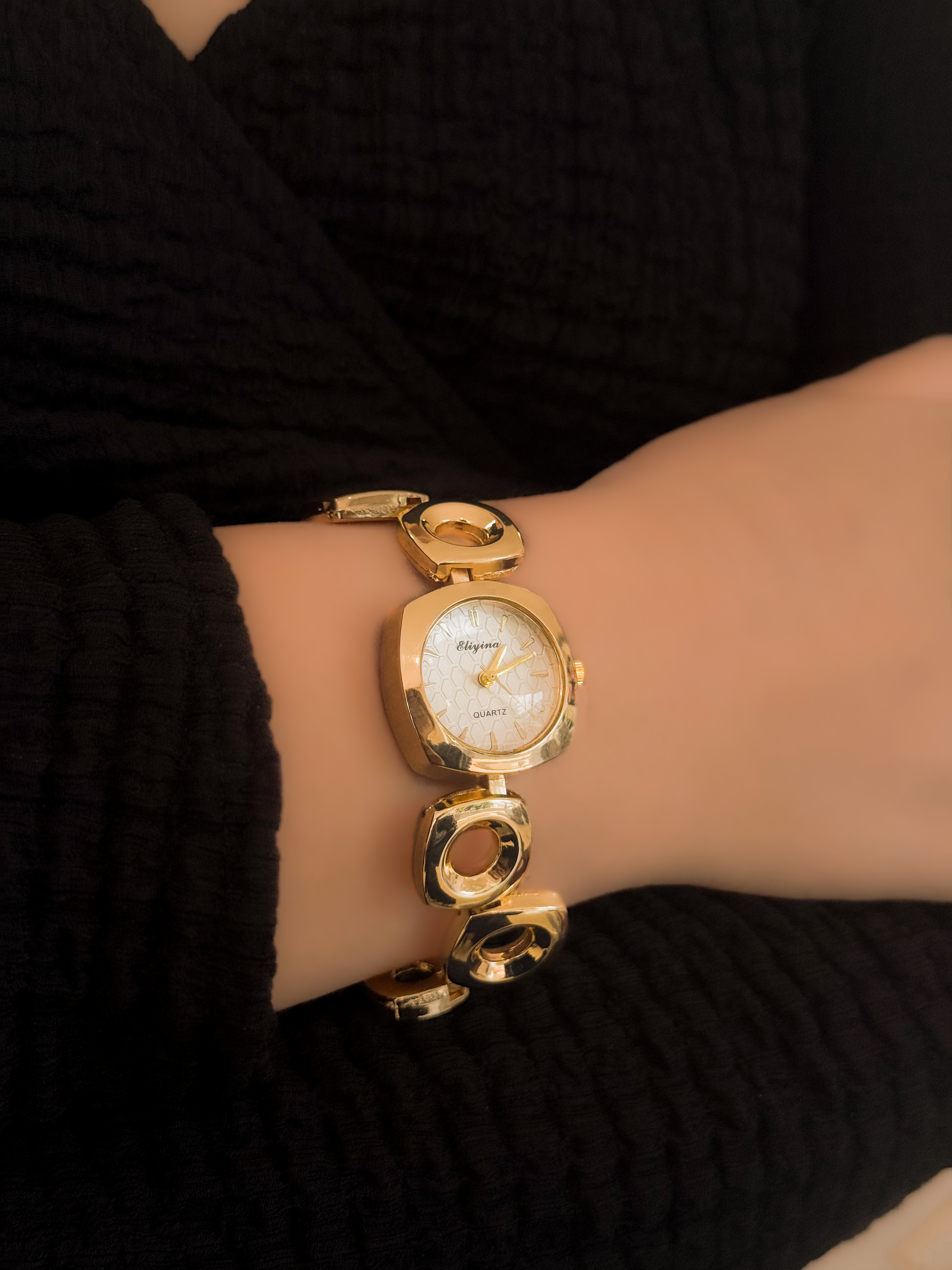 RELOJ SHIRKA (REMATES)