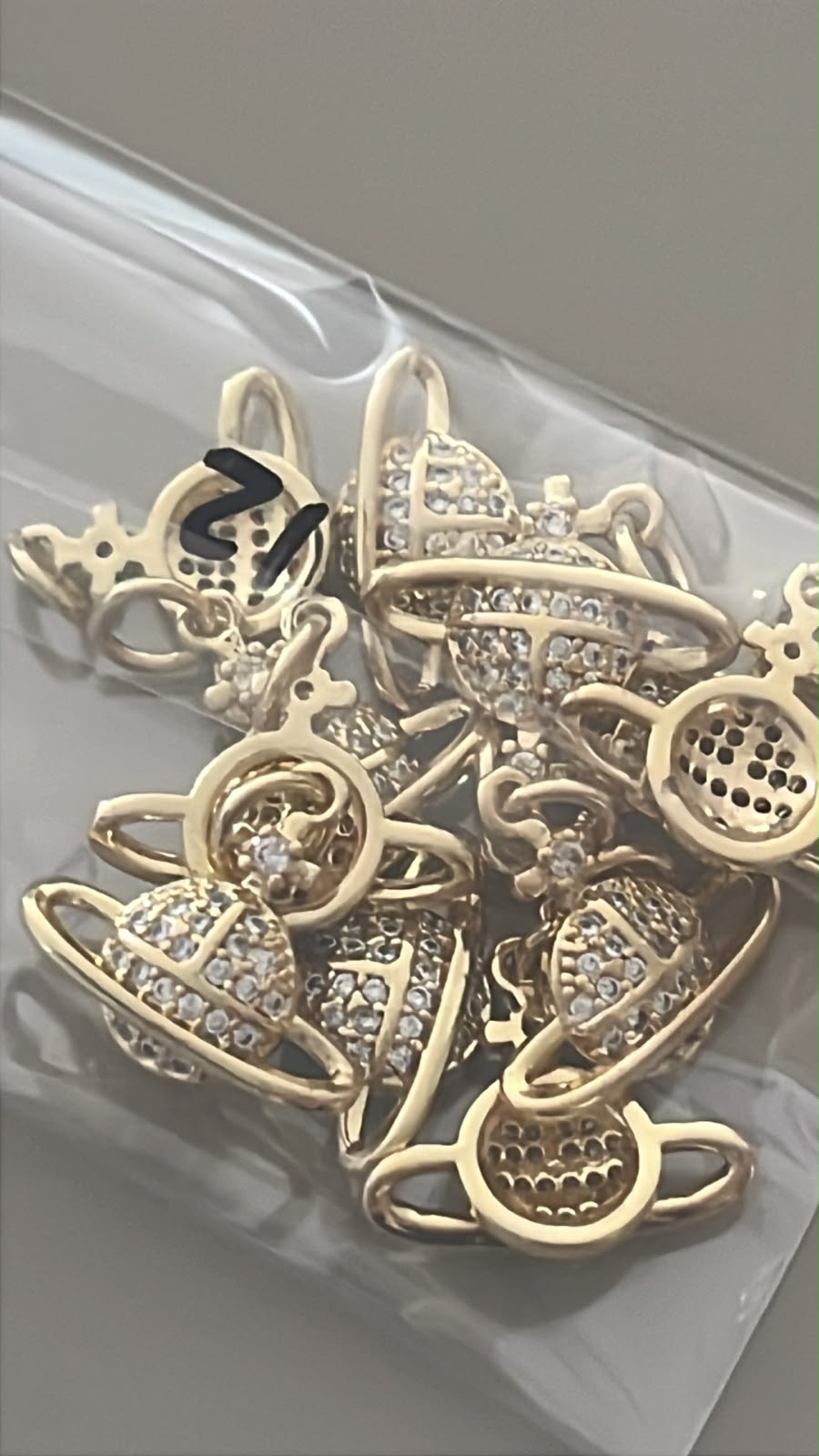 DIJE PLANETA CON ZIRCONIAS